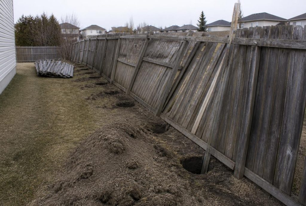 Airdrie Fence Contractor